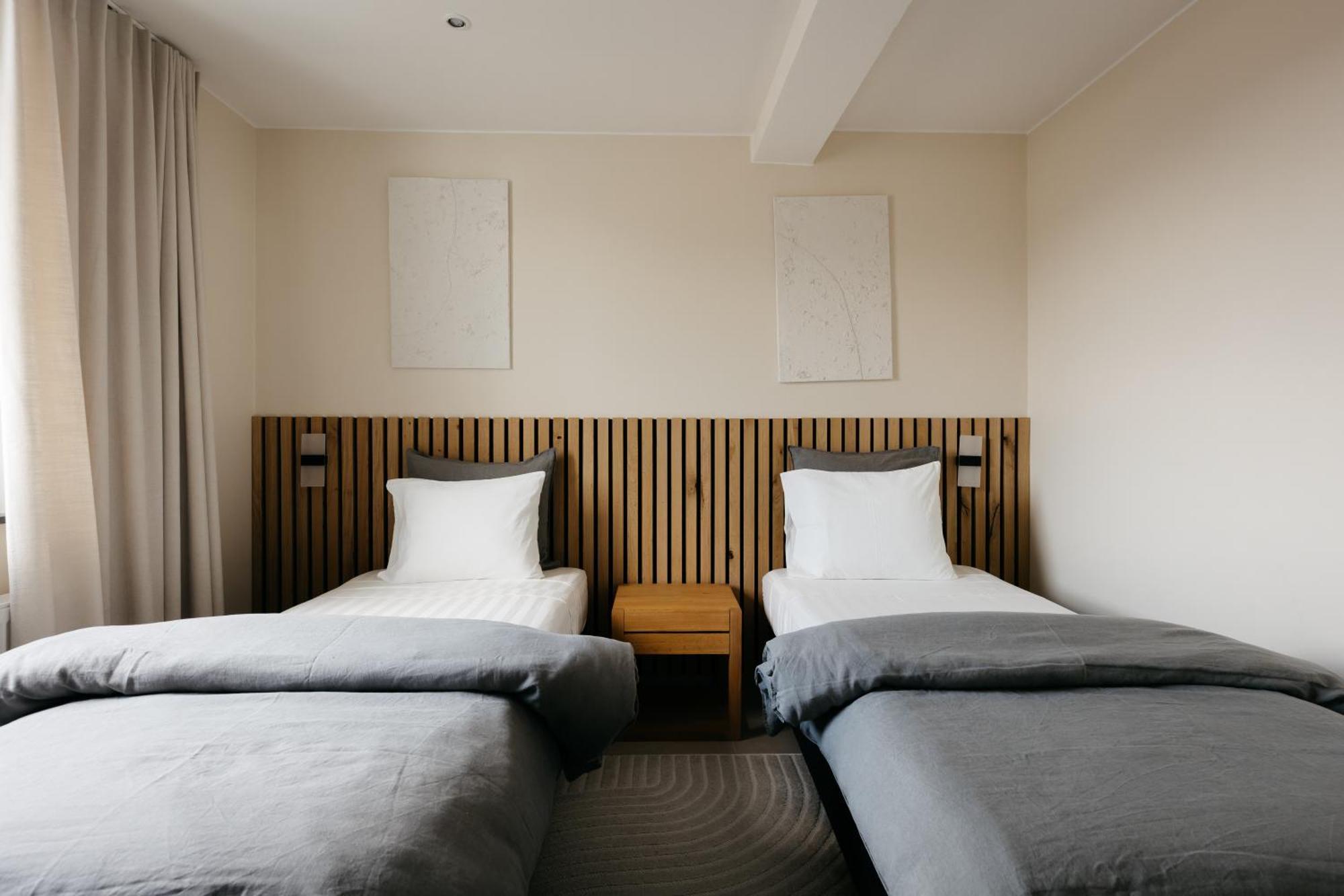 The Edgewater Suites - Skyline Namur Eksteriør billede