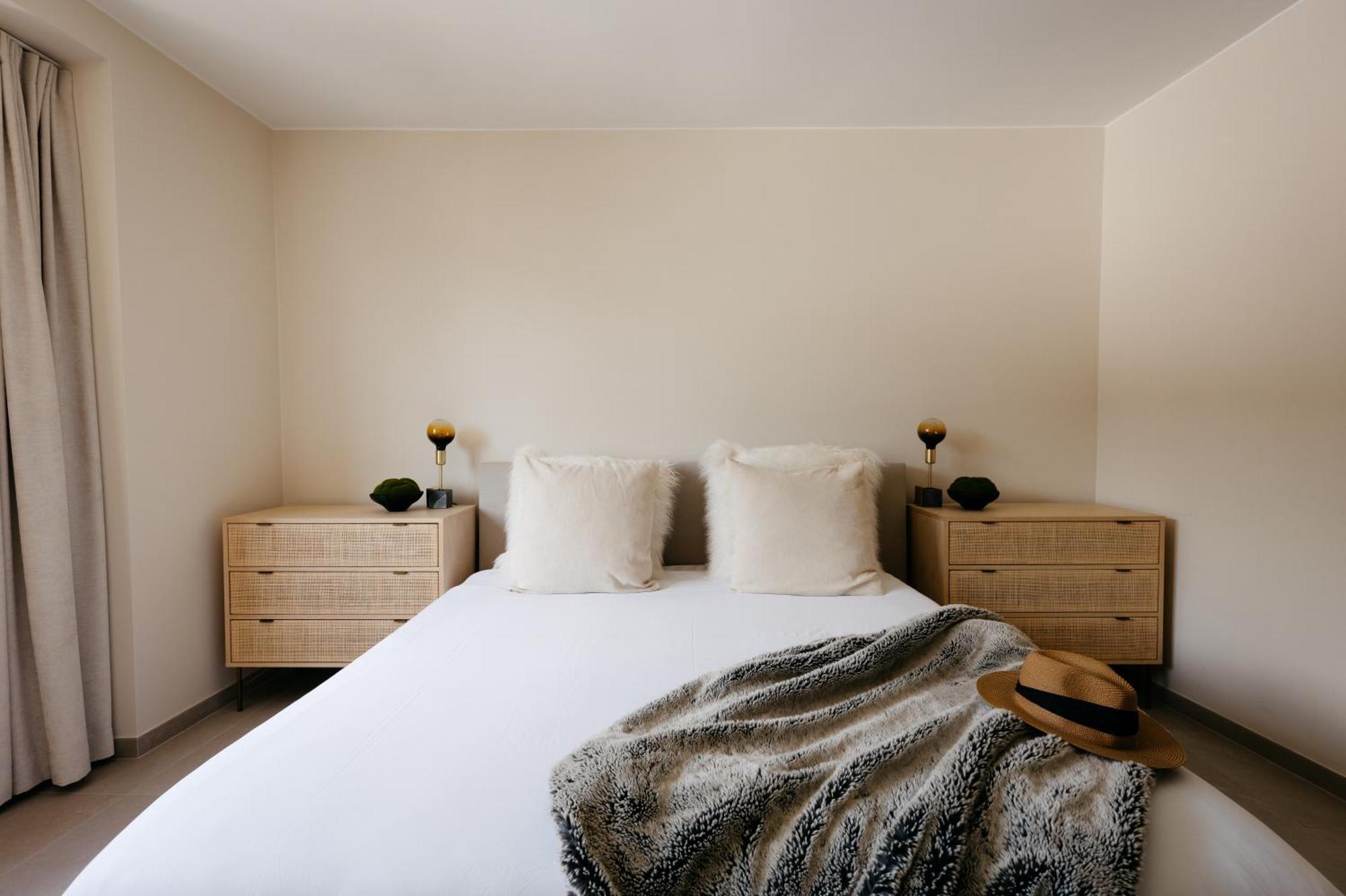 The Edgewater Suites - Skyline Namur Eksteriør billede